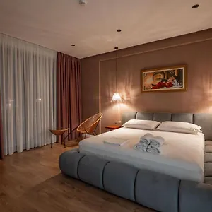 Juer Aparthotel